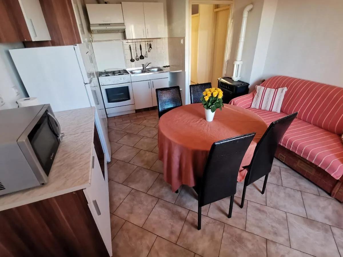 Apartman Mare Apartment Pula Croatia